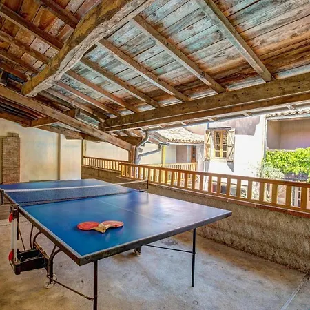 Villa Sleeps 6 Pool Wifi *