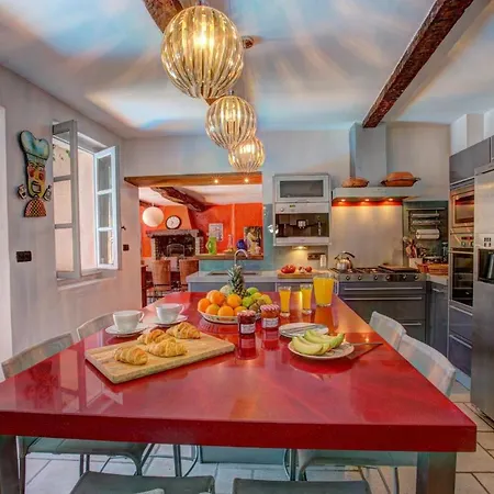 Sleeps 6 Pool Wifi * Gaillac
