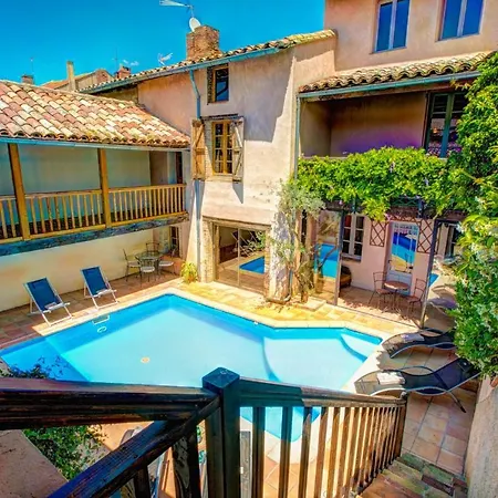 Sleeps 6 Pool Wifi Villa *