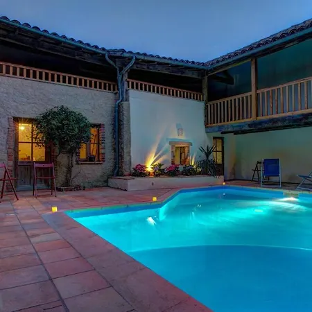Sleeps 6 Pool Wifi *